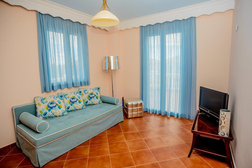Casa Di Luna Lourdata  Buitenkant foto